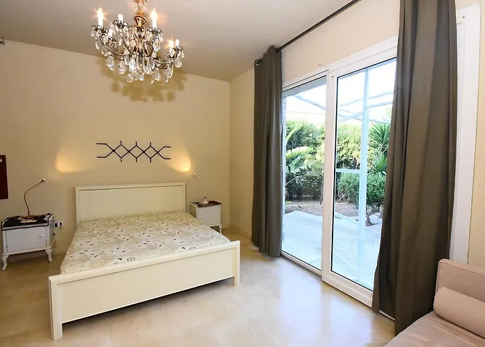 托雷尚贝雅露营地